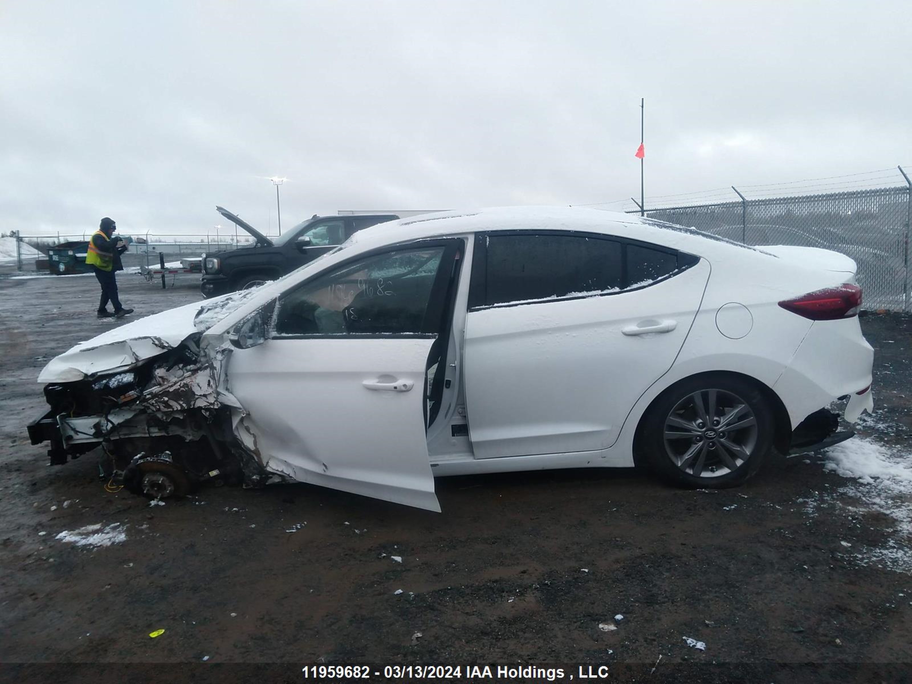 Photo 14 VIN: KMHD84LF5JU626277 - HYUNDAI ELANTRA 