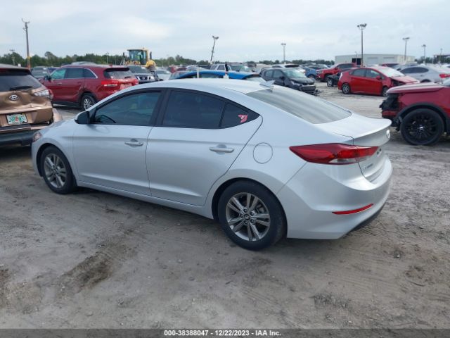 Photo 2 VIN: KMHD84LF5JU704914 - HYUNDAI ELANTRA 