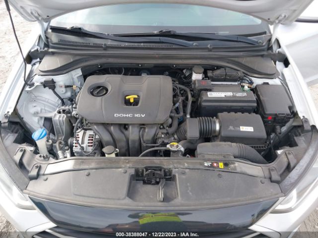 Photo 9 VIN: KMHD84LF5JU704914 - HYUNDAI ELANTRA 