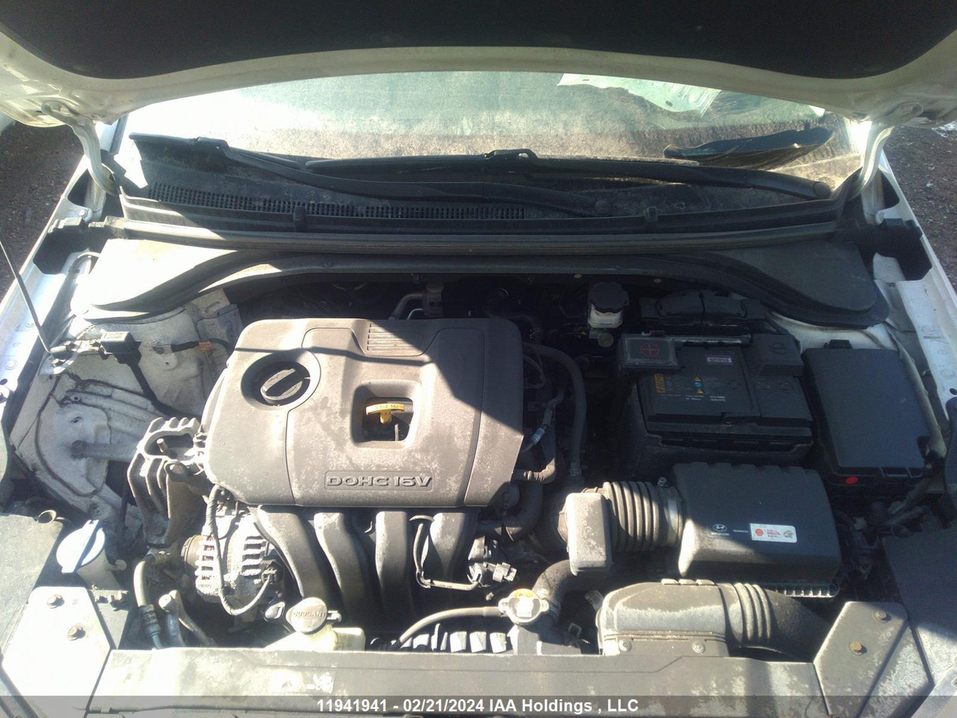 Photo 9 VIN: KMHD84LF5KU748879 - HYUNDAI ELANTRA 