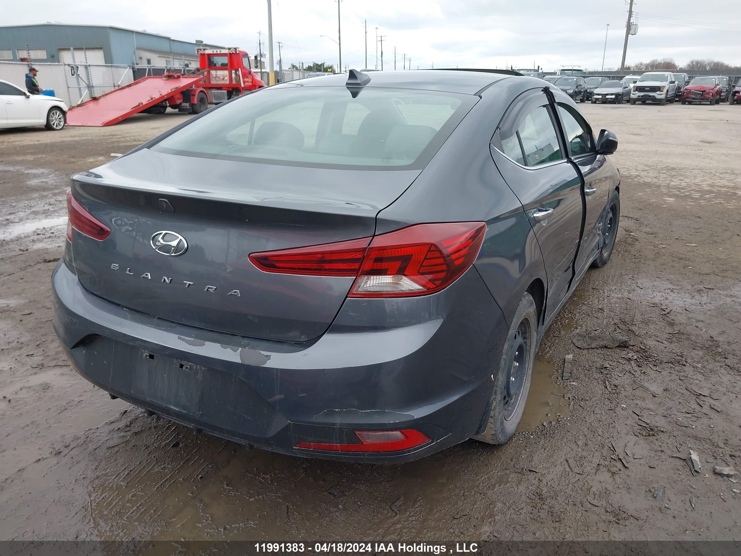 Photo 3 VIN: KMHD84LF5KU772146 - HYUNDAI ELANTRA 