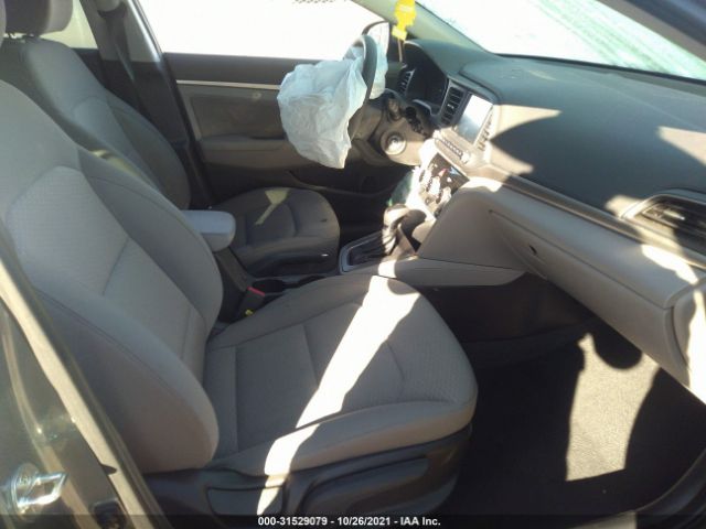 Photo 4 VIN: KMHD84LF5KU772874 - HYUNDAI ELANTRA 