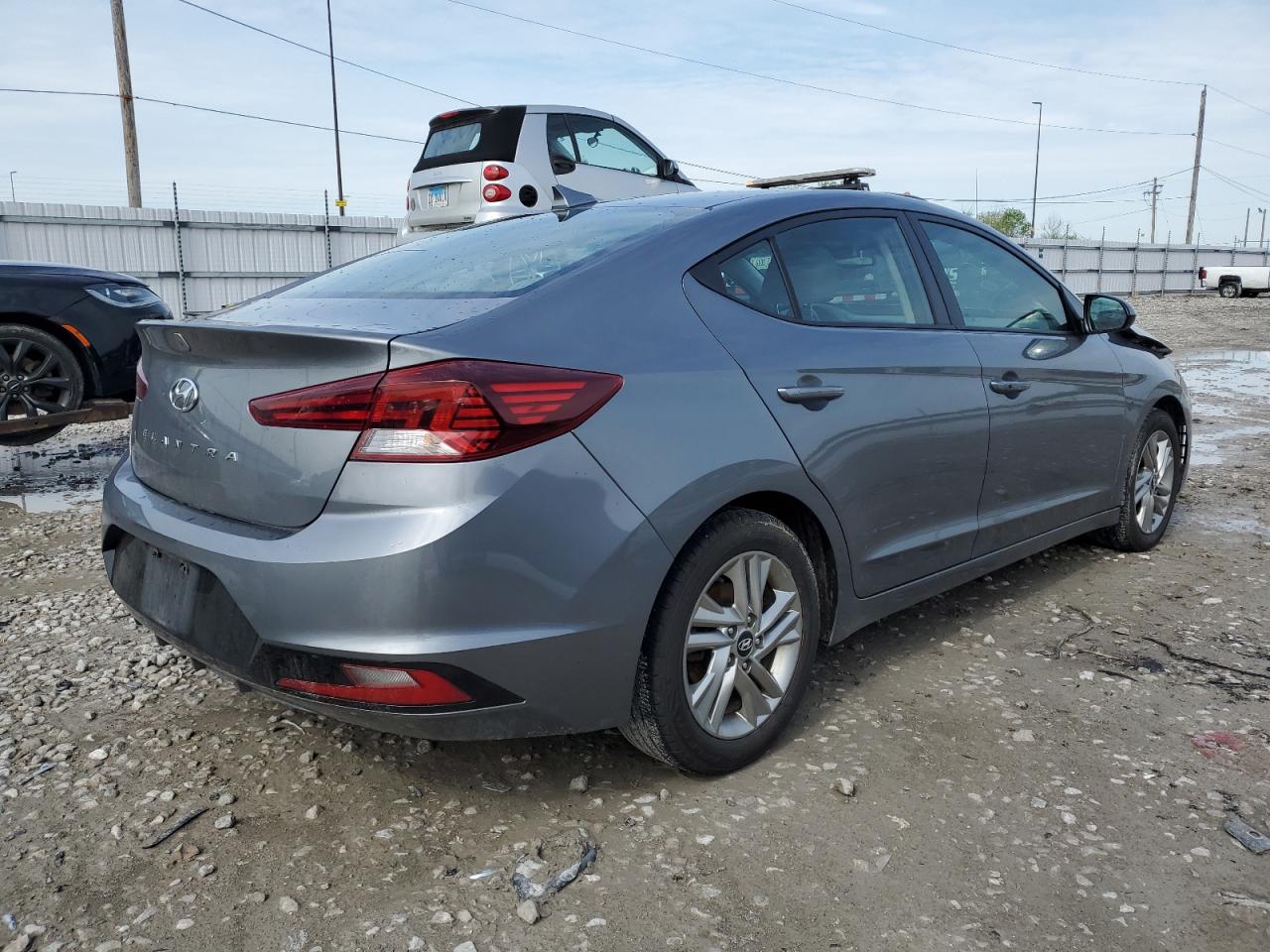 Photo 2 VIN: KMHD84LF5KU823726 - HYUNDAI ELANTRA 