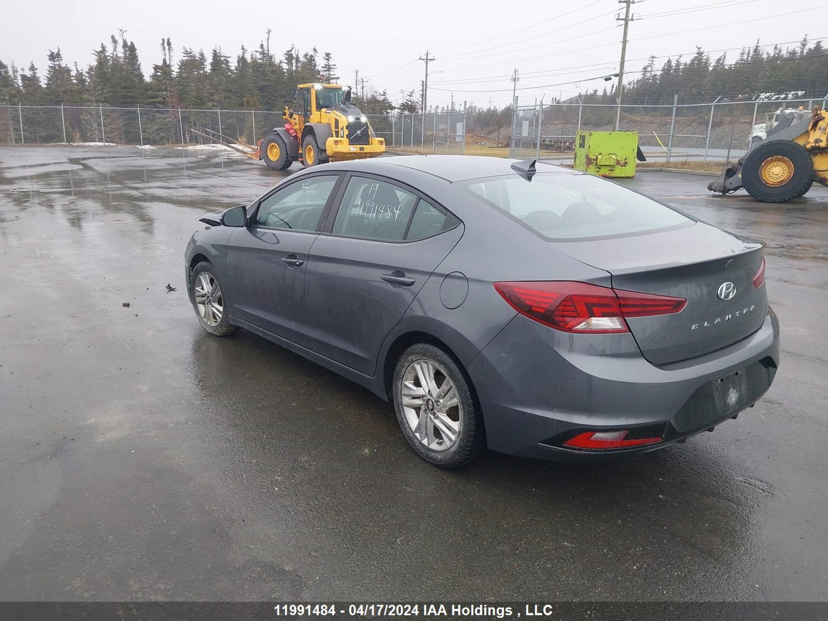 Photo 2 VIN: KMHD84LF5KU856953 - HYUNDAI ELANTRA 