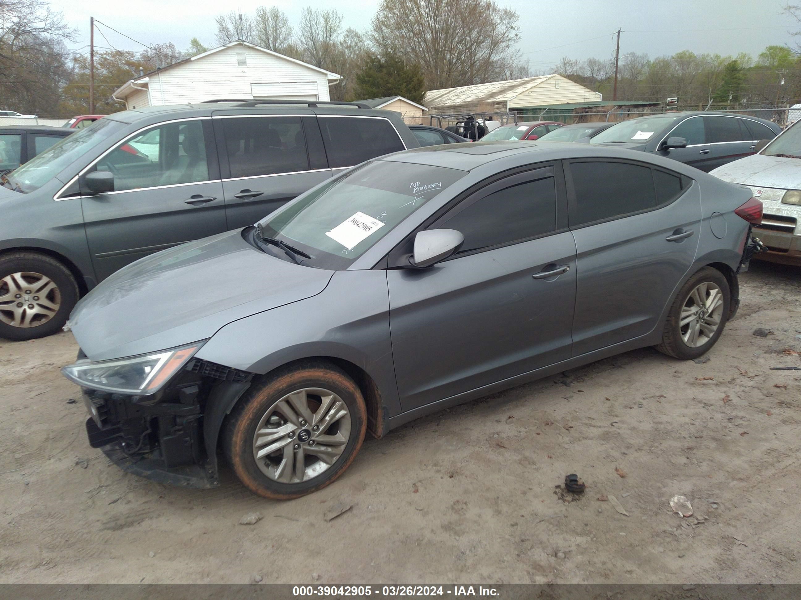 Photo 1 VIN: KMHD84LF5KU875616 - HYUNDAI ELANTRA 