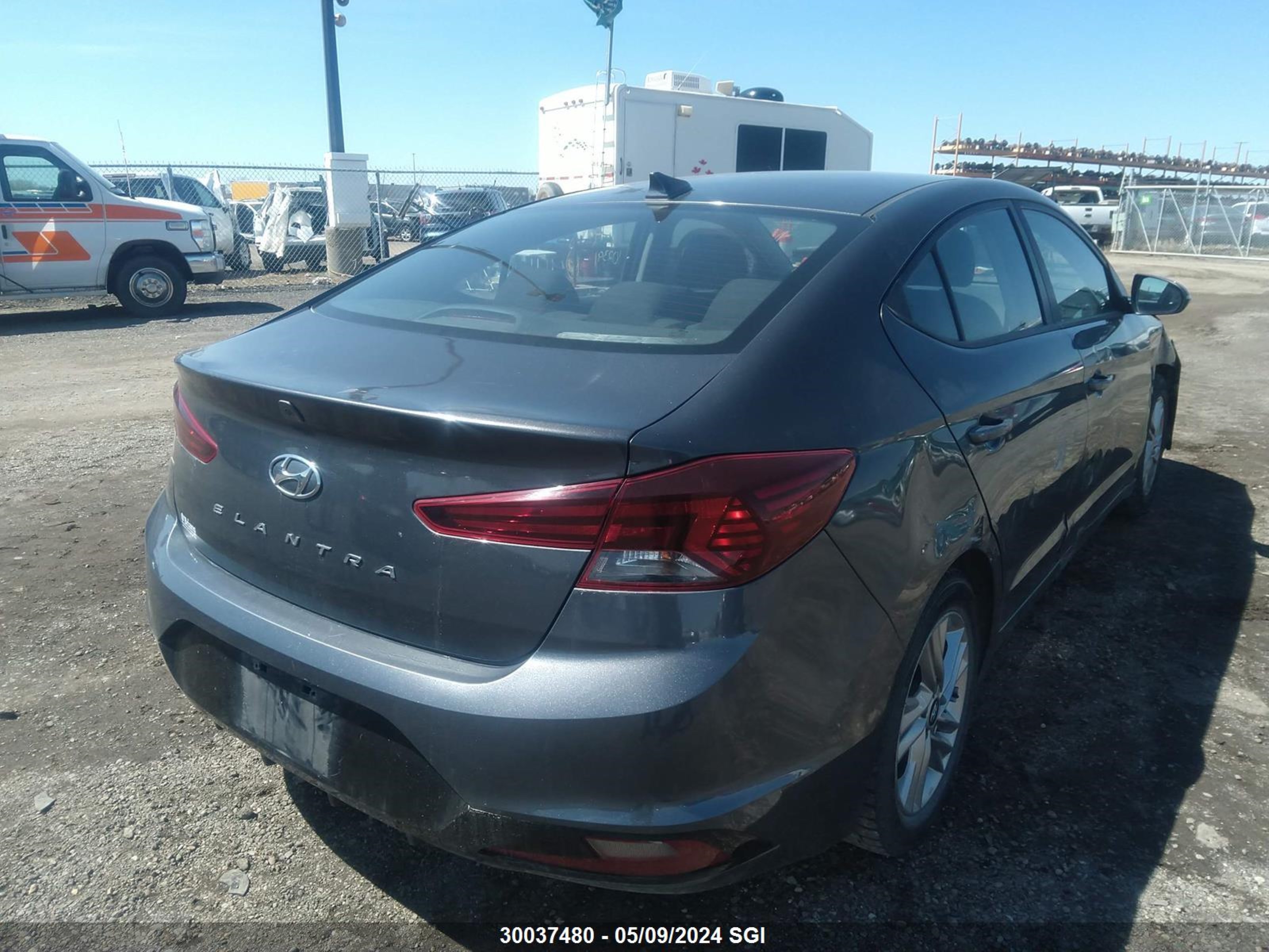 Photo 3 VIN: KMHD84LF5LU005091 - HYUNDAI ELANTRA 