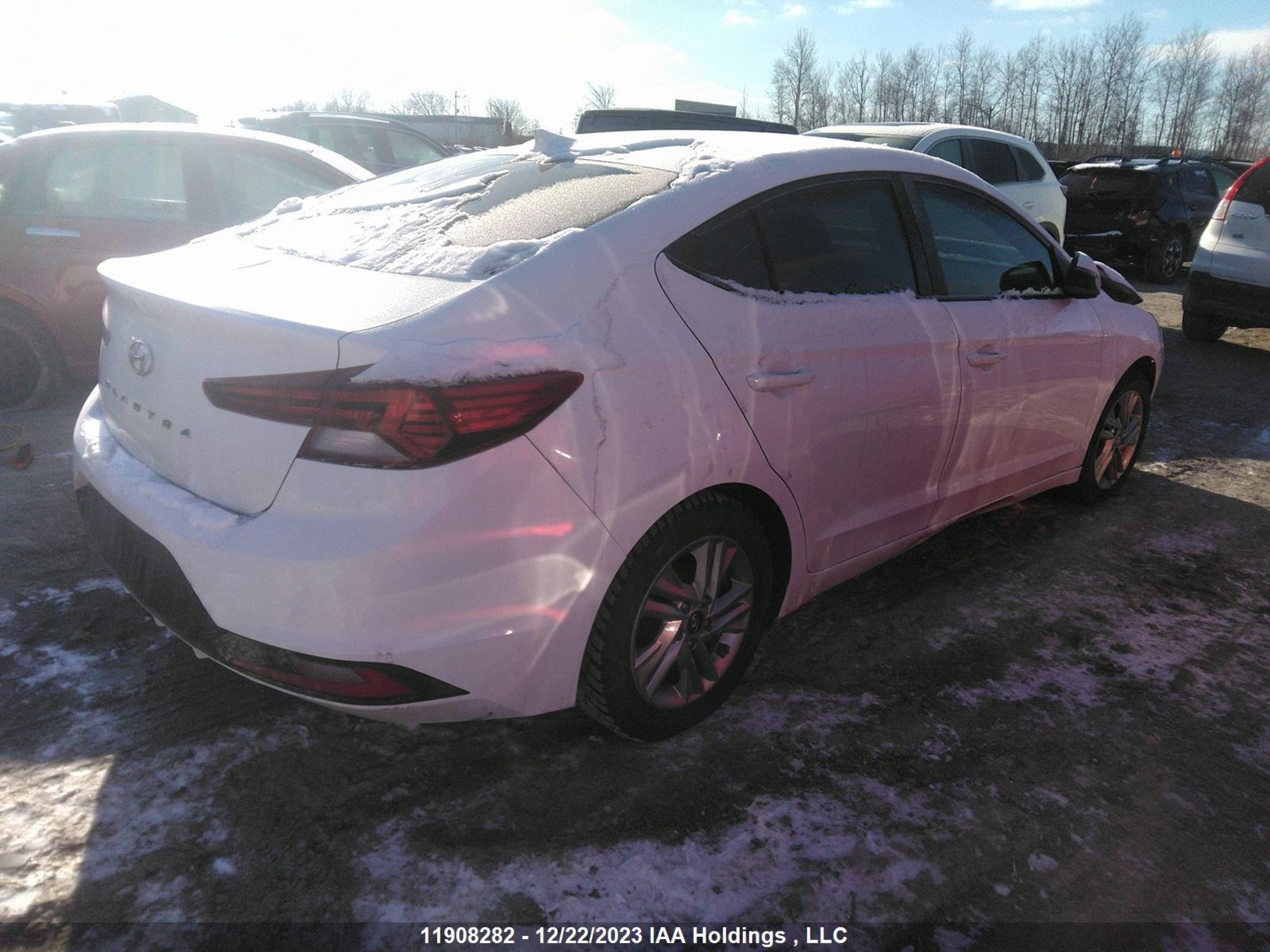 Photo 3 VIN: KMHD84LF5LU914769 - HYUNDAI ELANTRA 