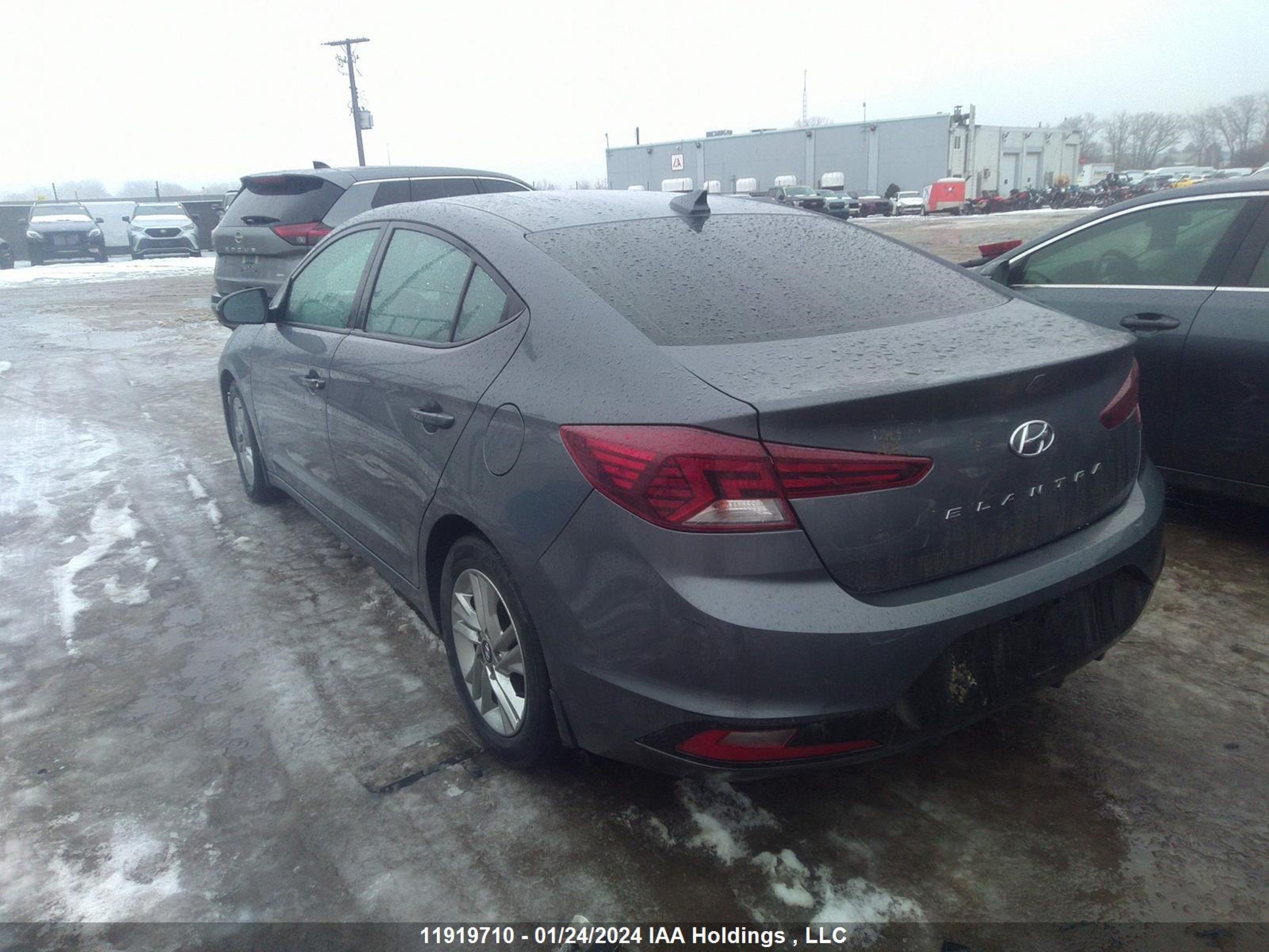 Photo 2 VIN: KMHD84LF5LU921494 - HYUNDAI ELANTRA 