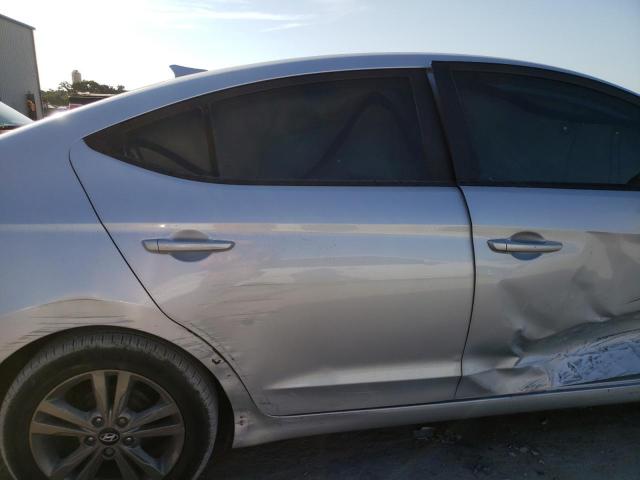 Photo 9 VIN: KMHD84LF6HU059877 - HYUNDAI ELANTRA 