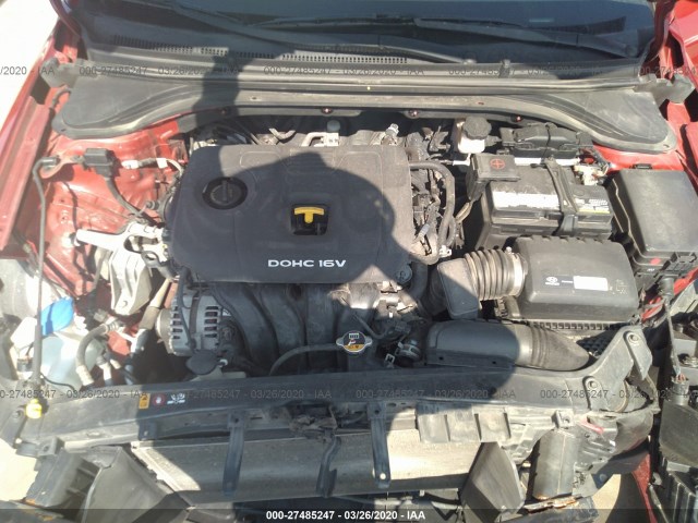 Photo 9 VIN: KMHD84LF6HU060057 - HYUNDAI ELANTRA 