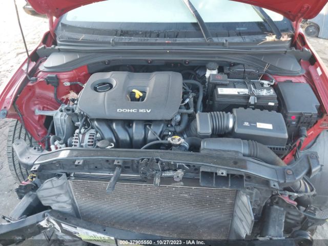 Photo 9 VIN: KMHD84LF6HU060561 - HYUNDAI ELANTRA 