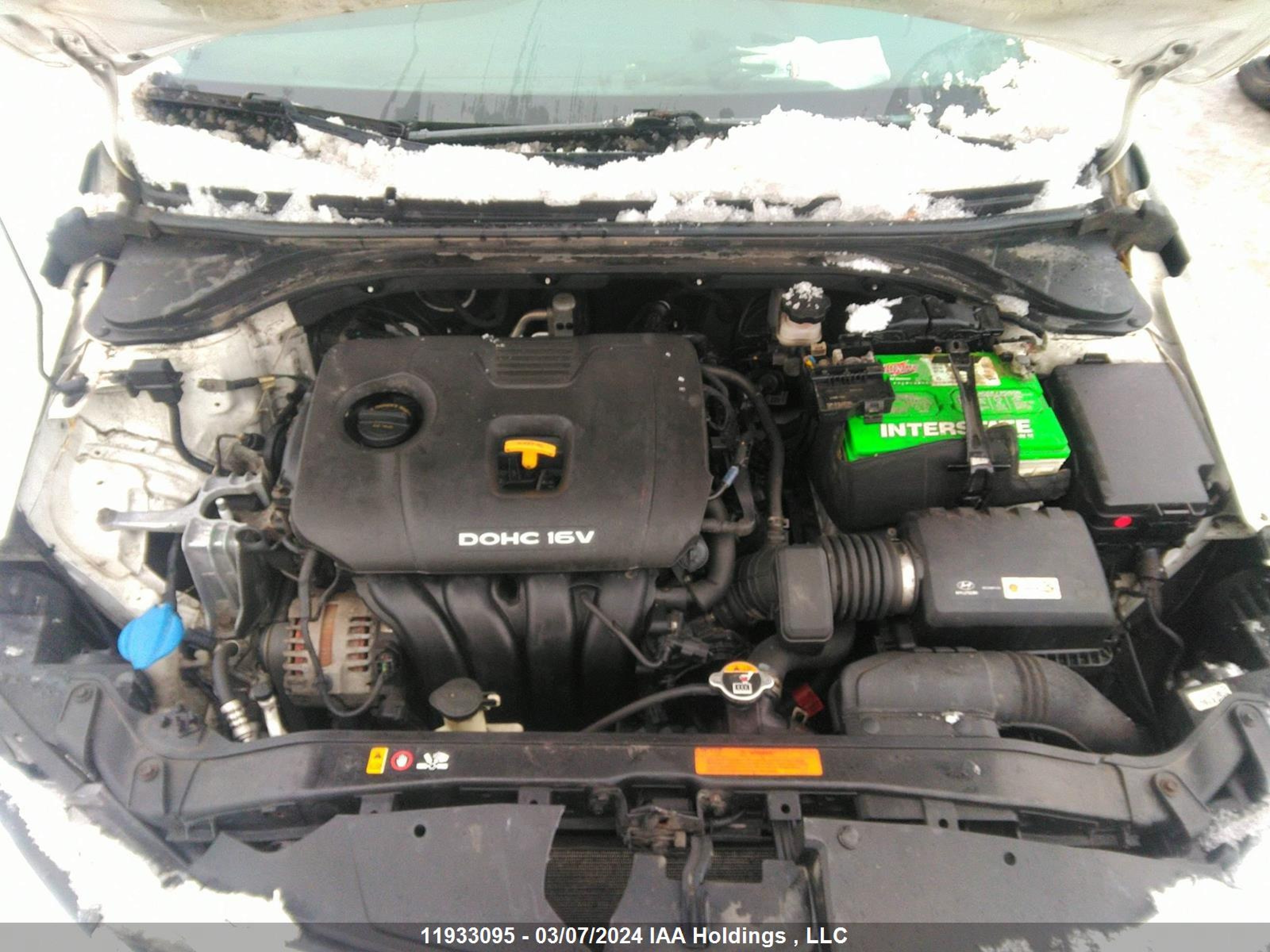 Photo 9 VIN: KMHD84LF6HU090191 - HYUNDAI ELANTRA 