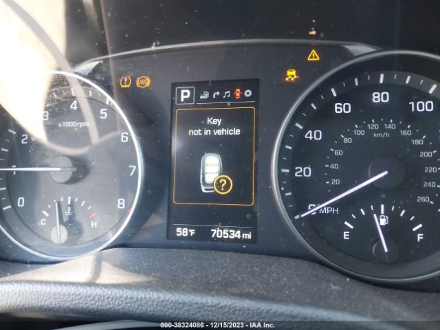 Photo 6 VIN: KMHD84LF6HU156142 - HYUNDAI ELANTRA 