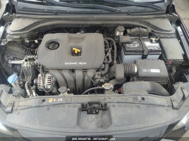 Photo 9 VIN: KMHD84LF6HU206215 - HYUNDAI ELANTRA 