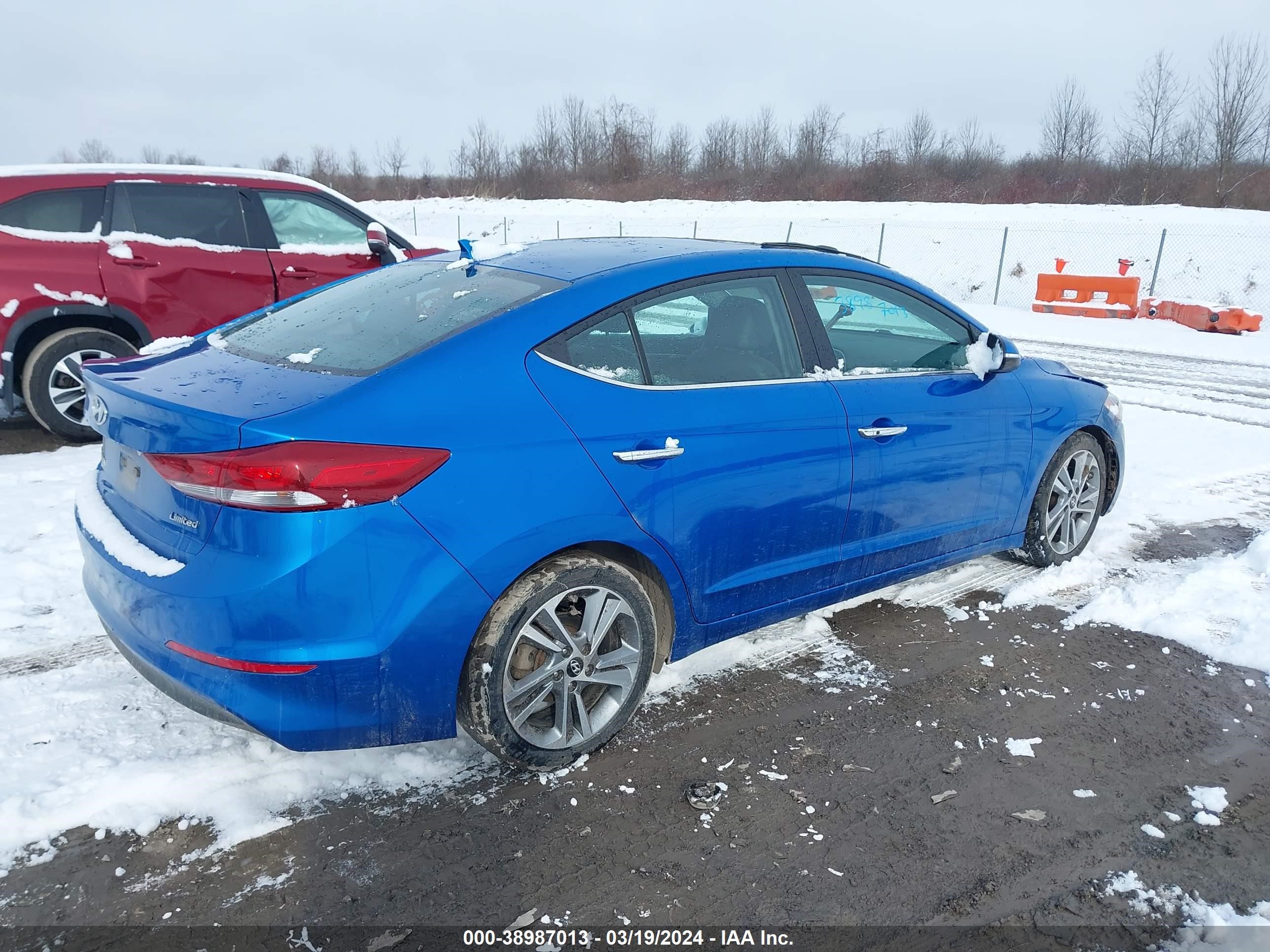 Photo 3 VIN: KMHD84LF6HU212211 - HYUNDAI ELANTRA 