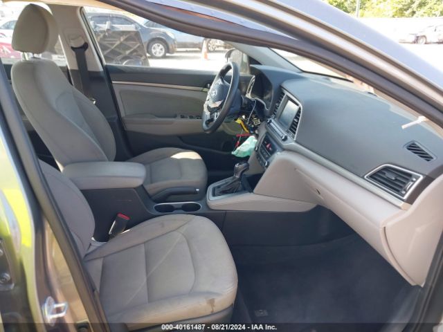 Photo 4 VIN: KMHD84LF6HU228151 - HYUNDAI ELANTRA 