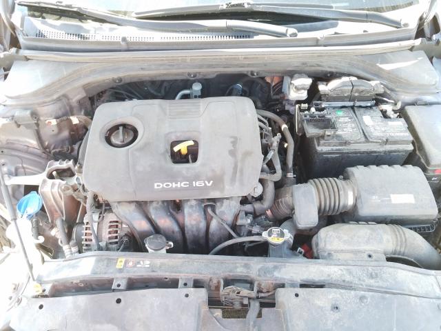 Photo 6 VIN: KMHD84LF6HU241630 - HYUNDAI ELANTRA SE 