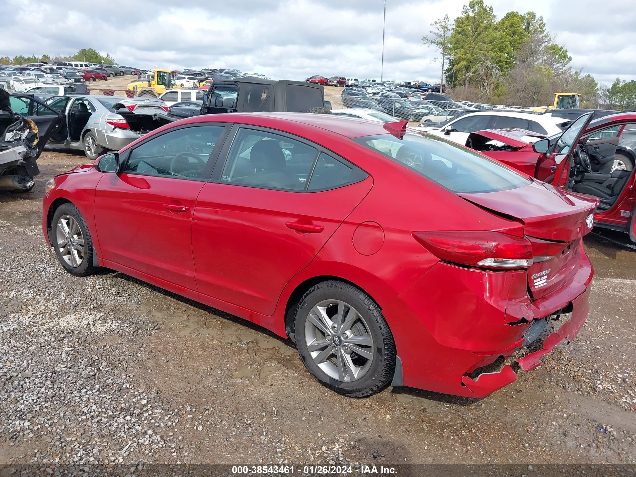 Photo 2 VIN: KMHD84LF6HU408892 - HYUNDAI ELANTRA 