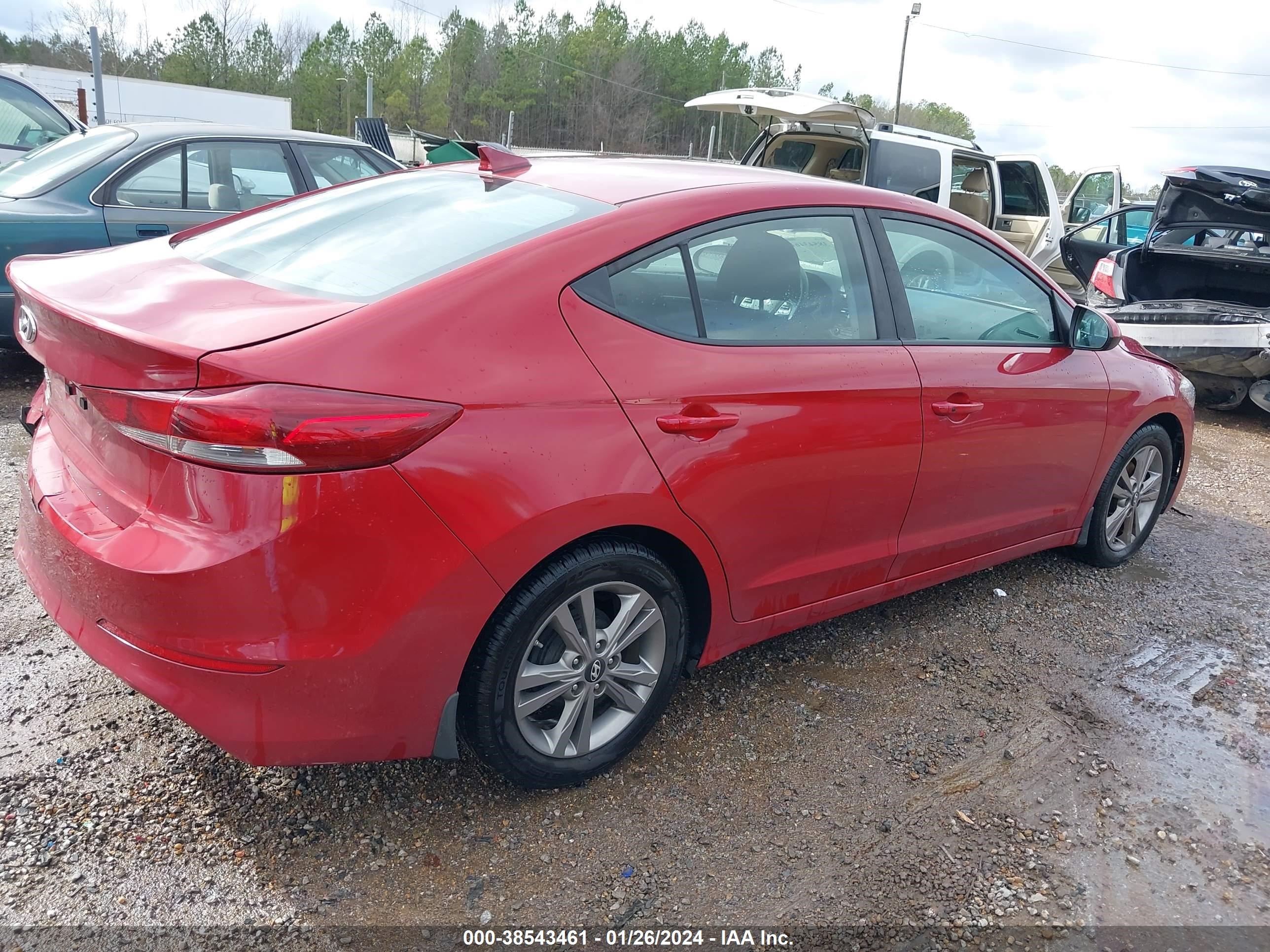 Photo 3 VIN: KMHD84LF6HU408892 - HYUNDAI ELANTRA 