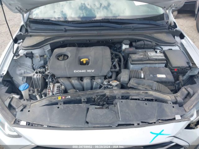 Photo 9 VIN: KMHD84LF6JU467009 - HYUNDAI ELANTRA 