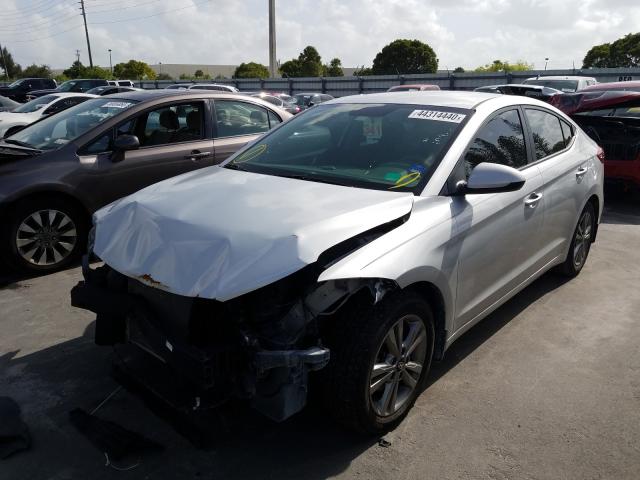 Photo 1 VIN: KMHD84LF6JU570916 - HYUNDAI ELANTRA SE 