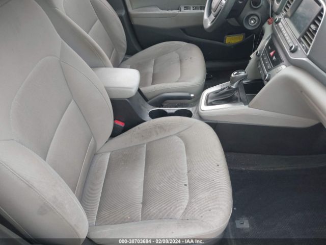 Photo 4 VIN: KMHD84LF6JU608371 - HYUNDAI ELANTRA 