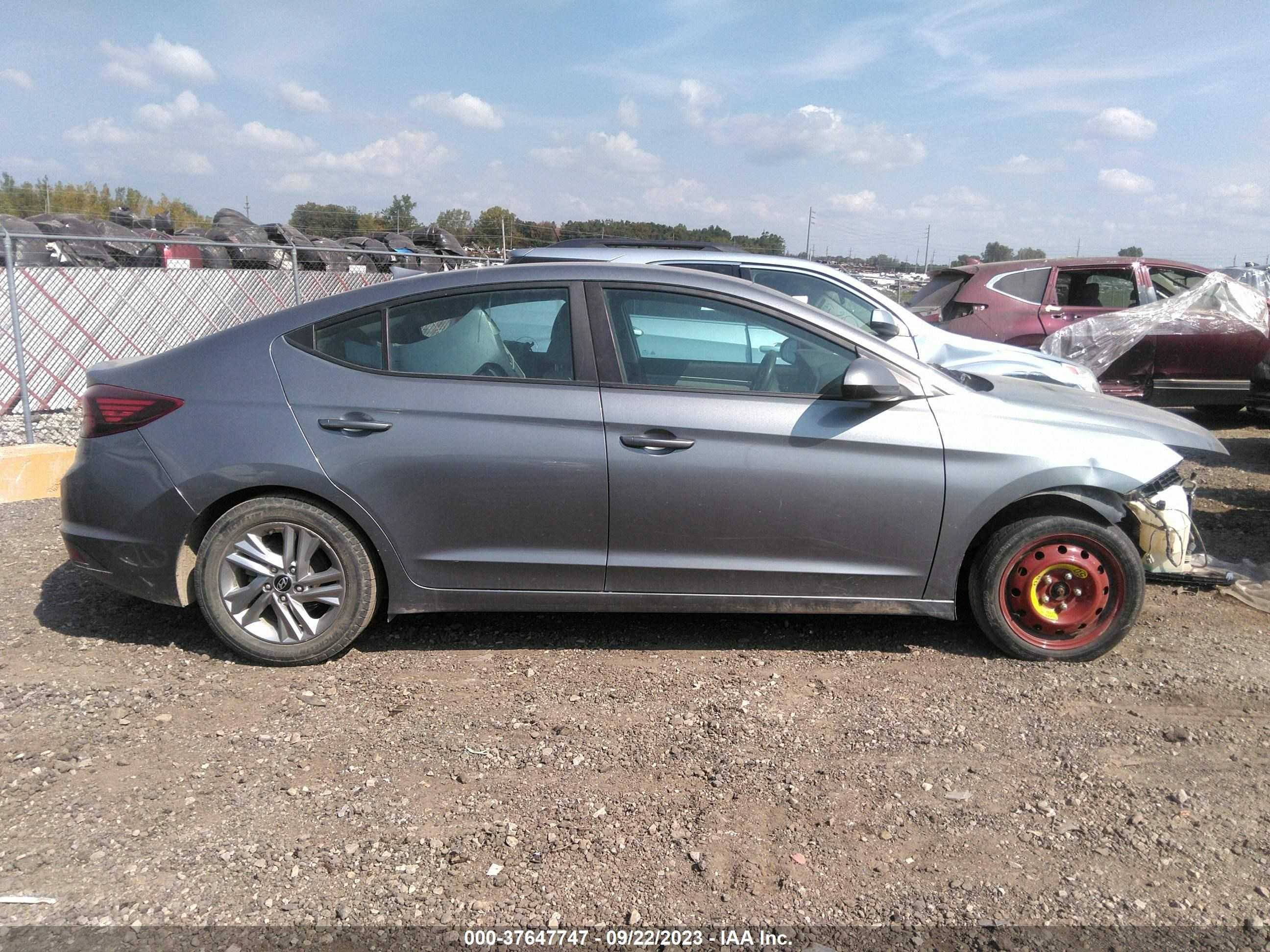 Photo 12 VIN: KMHD84LF6KU745313 - HYUNDAI ELANTRA 