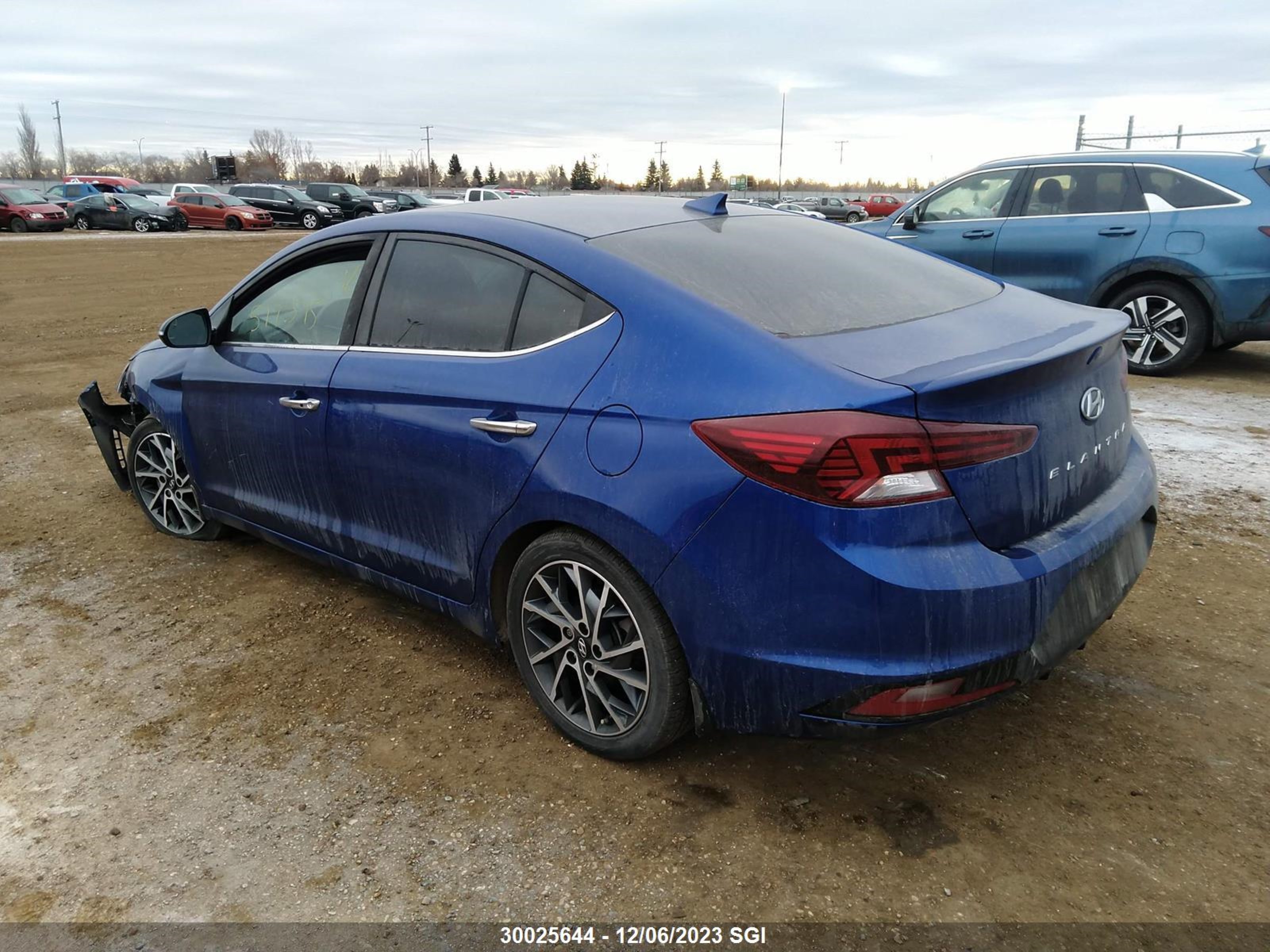 Photo 2 VIN: KMHD84LF6KU771720 - HYUNDAI ELANTRA 