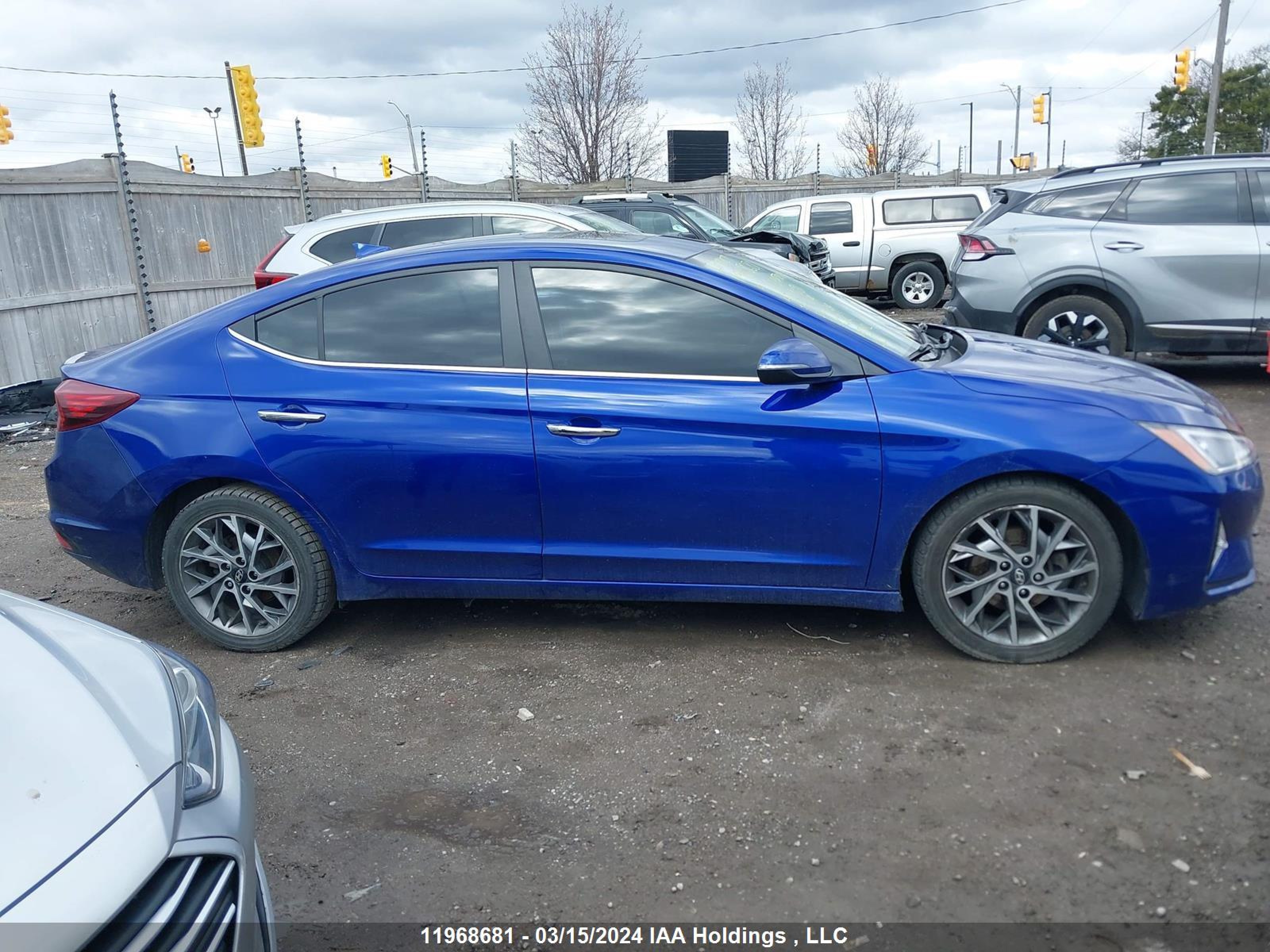 Photo 12 VIN: KMHD84LF6KU807681 - HYUNDAI ELANTRA 