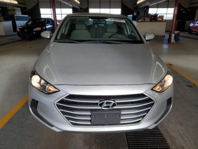 Photo 4 VIN: KMHD84LF7HU059807 - HYUNDAI ELANTRA 