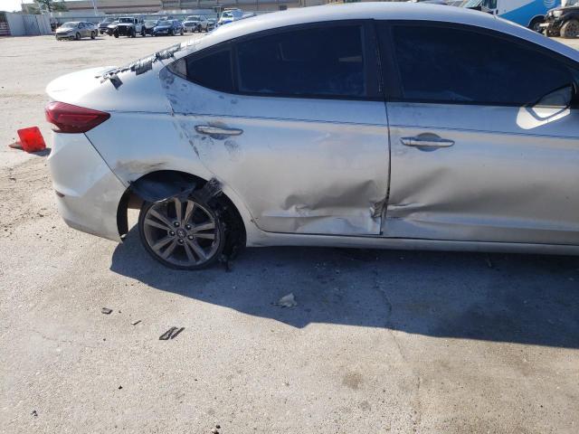 Photo 8 VIN: KMHD84LF7HU060715 - HYUNDAI ELANTRA SE 