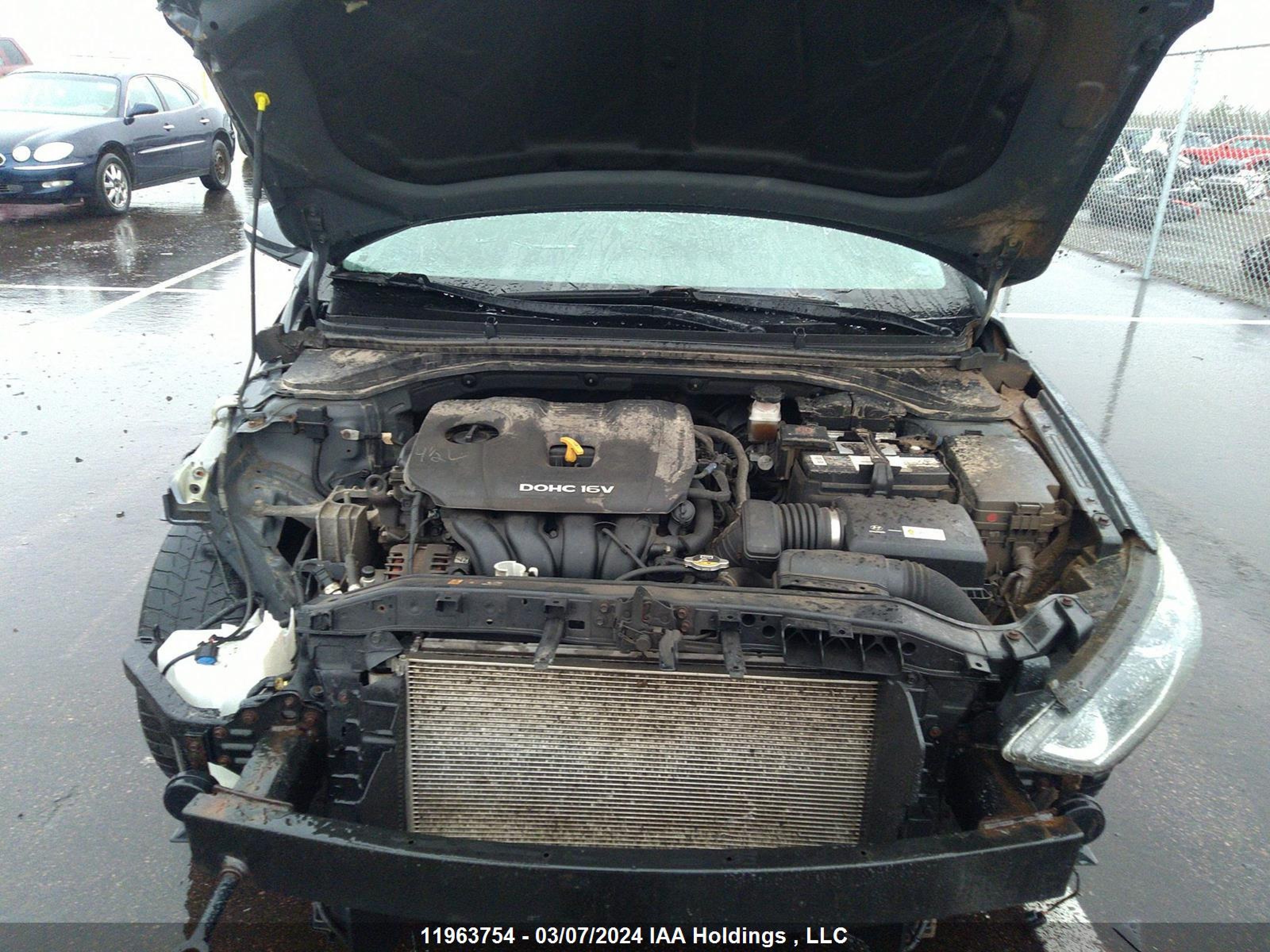 Photo 9 VIN: KMHD84LF7HU112859 - HYUNDAI ELANTRA 