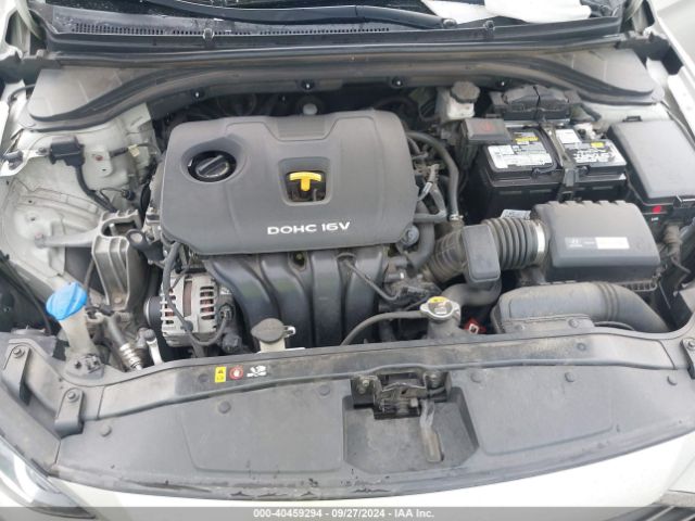 Photo 9 VIN: KMHD84LF7HU160362 - HYUNDAI ELANTRA 