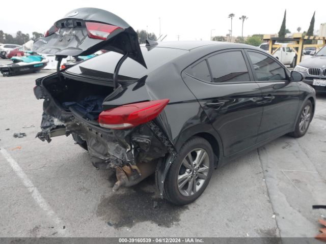 Photo 3 VIN: KMHD84LF7HU176447 - HYUNDAI ELANTRA 