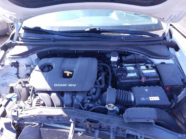 Photo 6 VIN: KMHD84LF7HU182846 - HYUNDAI ELANTRA SE 