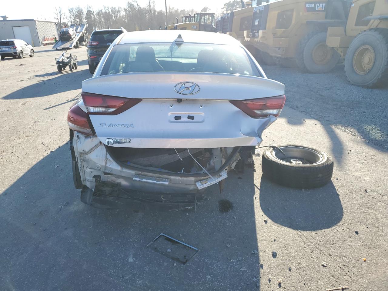 Photo 5 VIN: KMHD84LF7HU206076 - HYUNDAI ELANTRA 