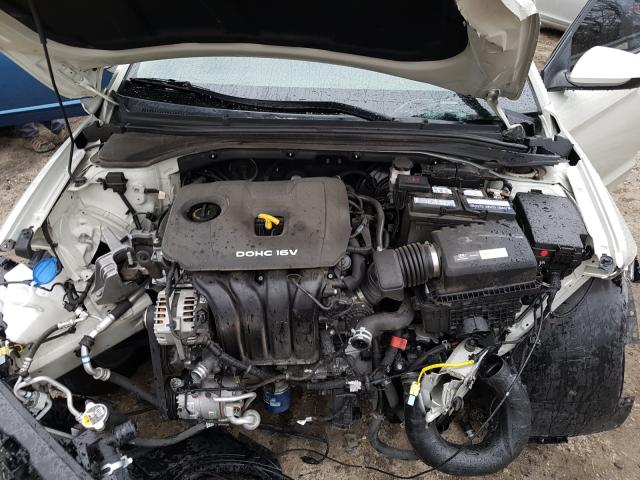 Photo 6 VIN: KMHD84LF7HU237599 - HYUNDAI ELANTRA SE 