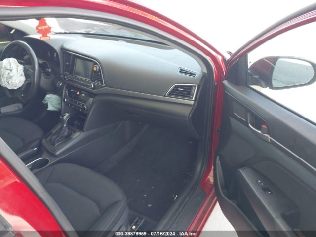 Photo 4 VIN: KMHD84LF7HU242706 - HYUNDAI ELANTRA 