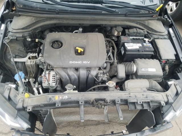 Photo 6 VIN: KMHD84LF7HU386689 - HYUNDAI ELANTRA SE 