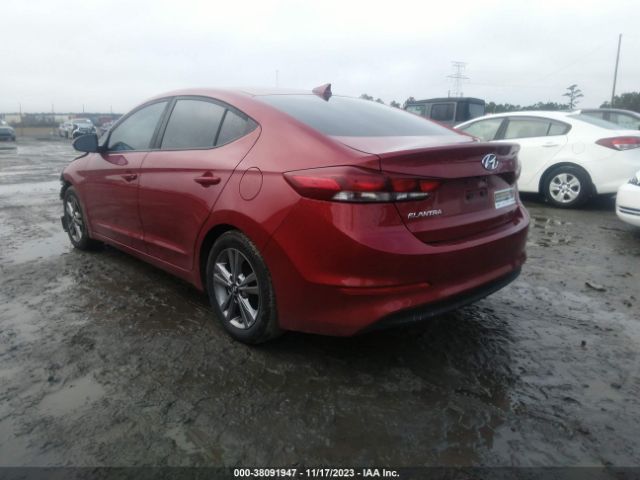 Photo 2 VIN: KMHD84LF7HU388393 - HYUNDAI ELANTRA 