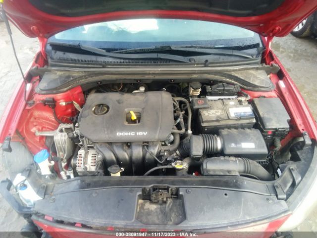 Photo 9 VIN: KMHD84LF7HU388393 - HYUNDAI ELANTRA 