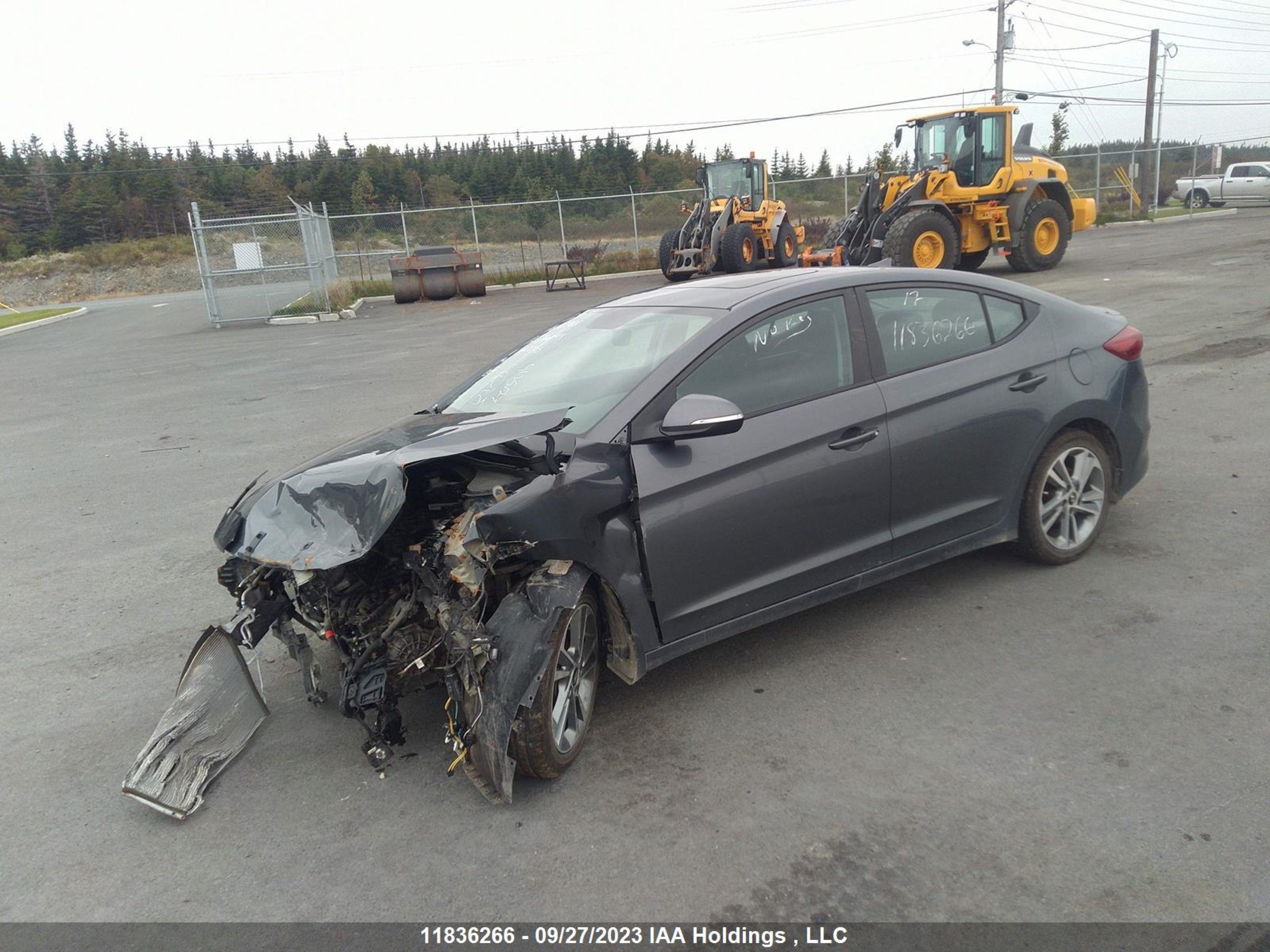 Photo 1 VIN: KMHD84LF7HU403085 - HYUNDAI ELANTRA 