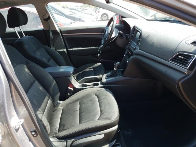 Photo 4 VIN: KMHD84LF7JU494753 - HYUNDAI ELANTRA SE 