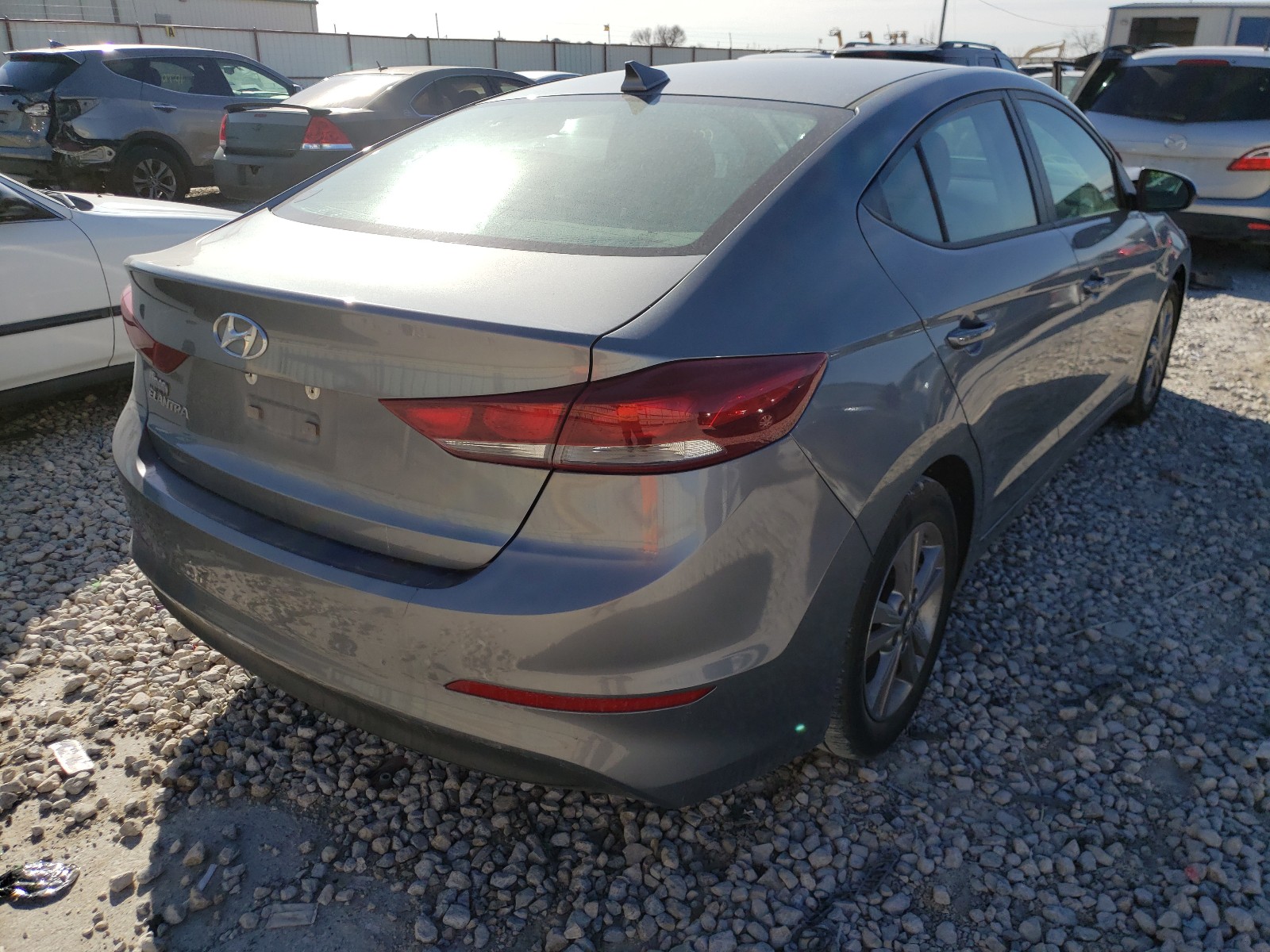 Photo 3 VIN: KMHD84LF7JU513026 - HYUNDAI ELANTRA 