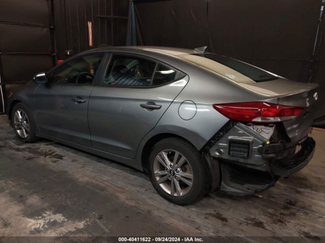 Photo 2 VIN: KMHD84LF7JU555230 - HYUNDAI ELANTRA 