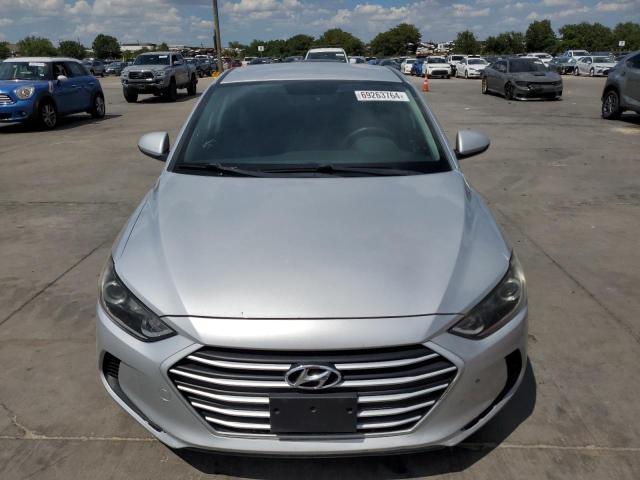 Photo 4 VIN: KMHD84LF7JU620903 - HYUNDAI ELANTRA SE 