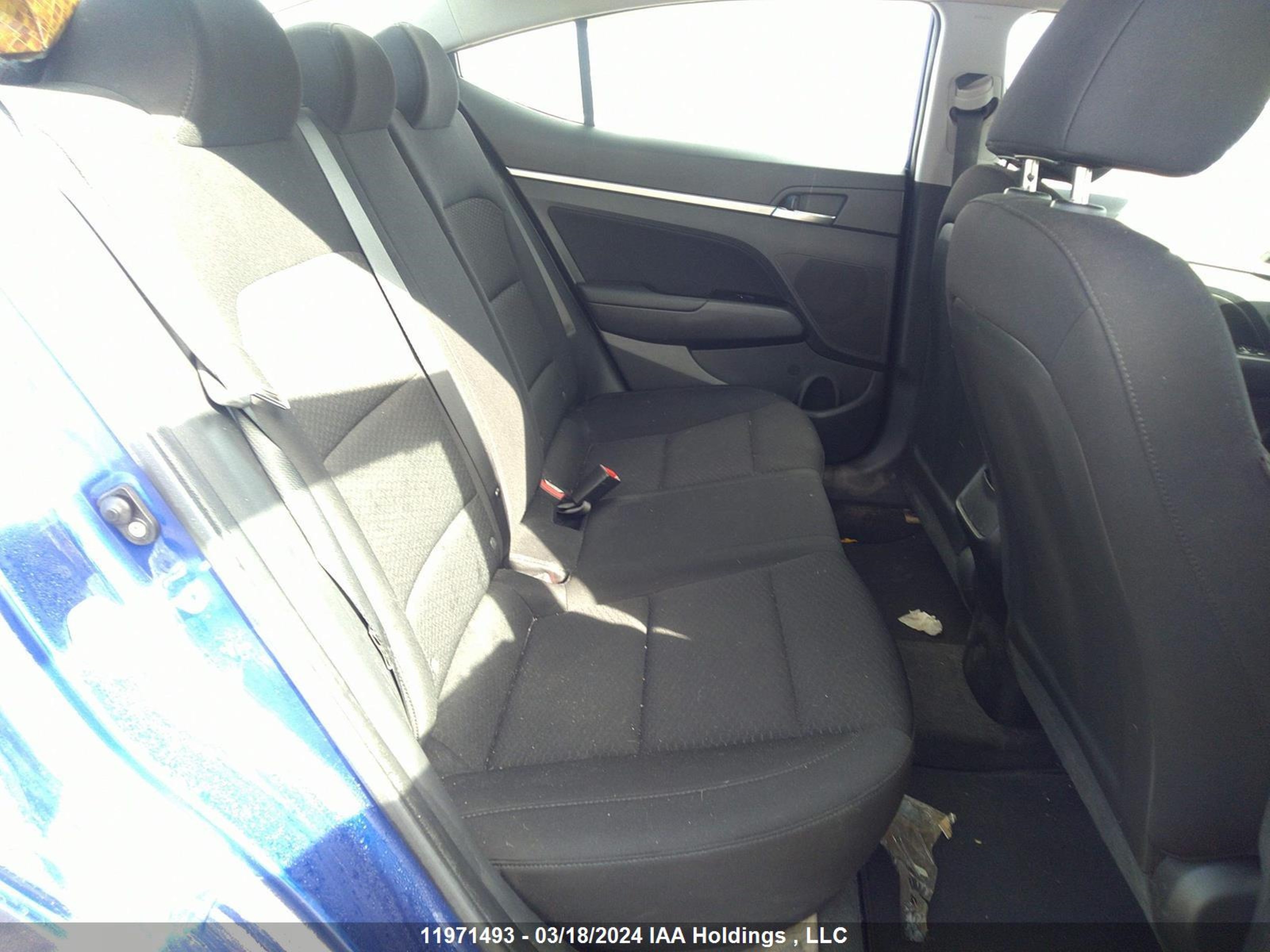 Photo 7 VIN: KMHD84LF7KU738435 - HYUNDAI ELANTRA 