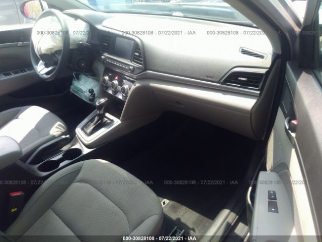 Photo 4 VIN: KMHD84LF7KU746213 - HYUNDAI ELANTRA 