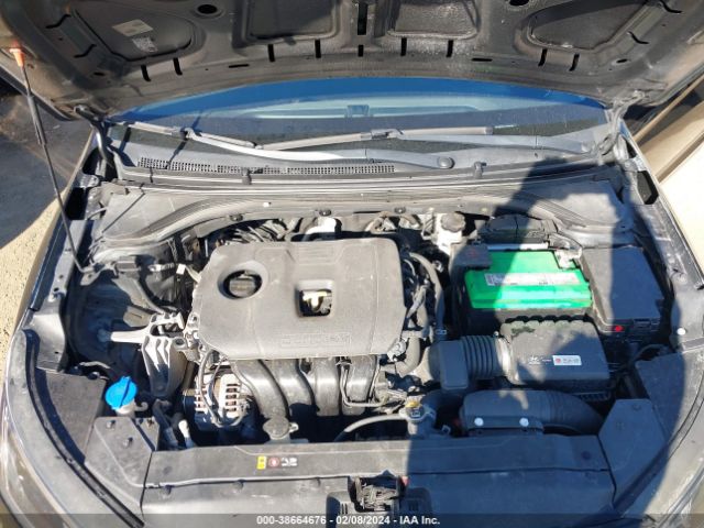 Photo 9 VIN: KMHD84LF7KU856937 - HYUNDAI ELANTRA 