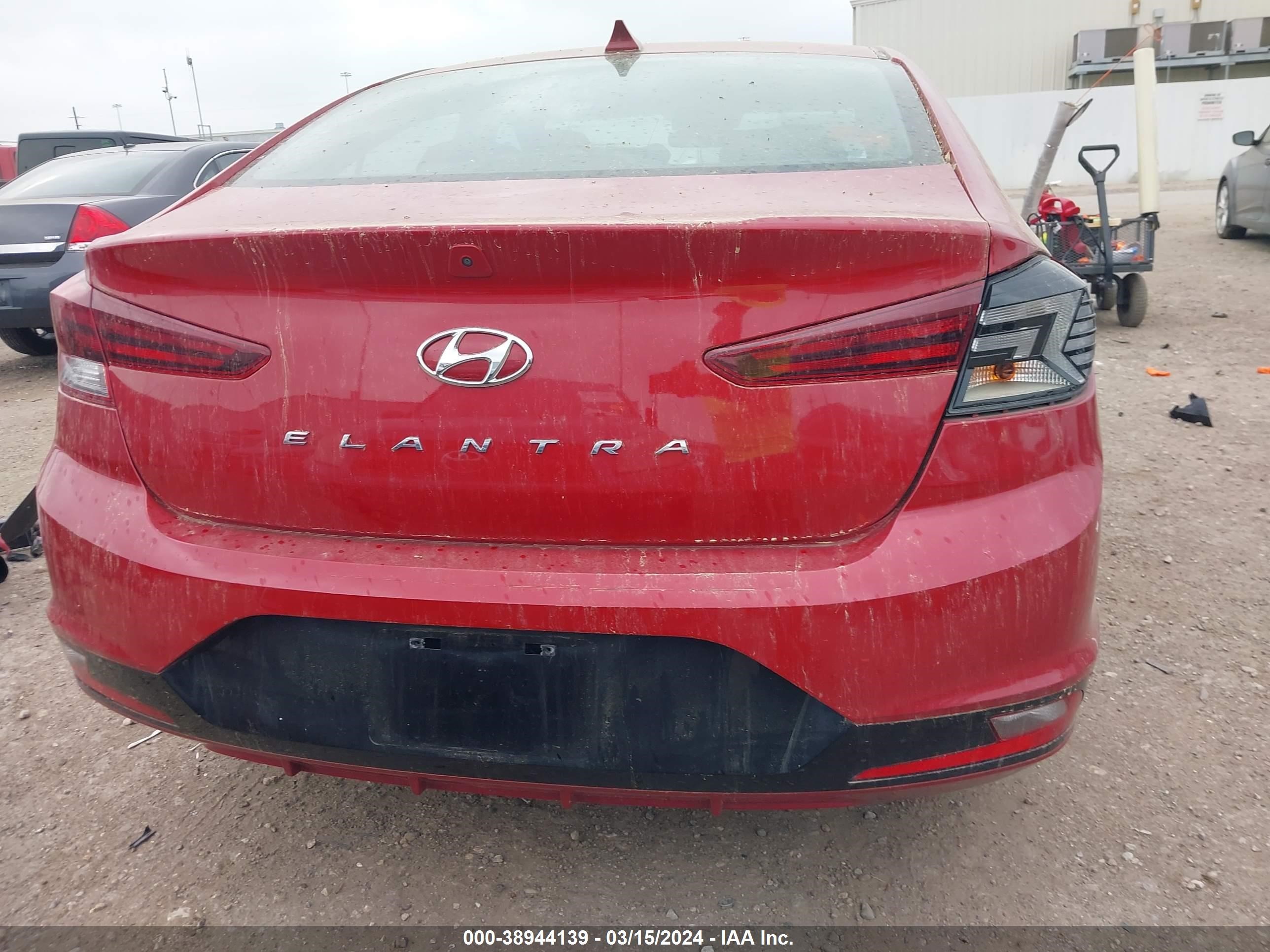 Photo 16 VIN: KMHD84LF7LU048654 - HYUNDAI ELANTRA 